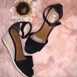 H&M black Wedges 🖤